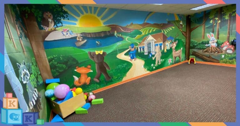 Picture of a interior storm room with a wall mural at Kiddi Kollege